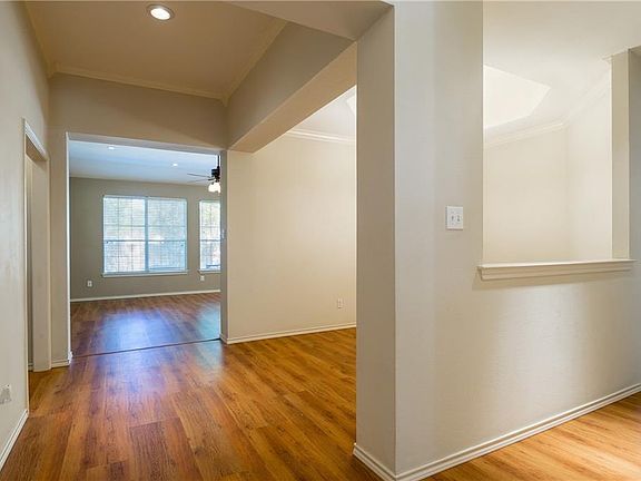 4th image of 2119 Ballycastle Dr