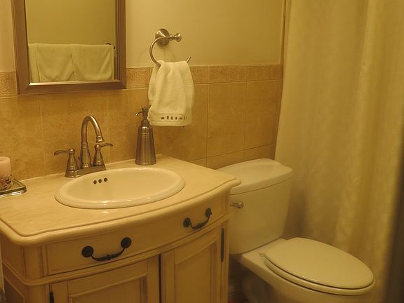 4th image of 674 Pinecrest Dr APT 303