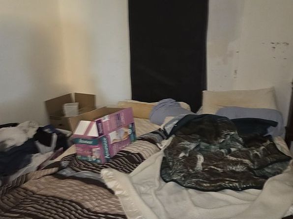 14236 Max Hooks Rd #11