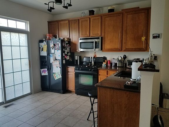 3rd image of 172 Station Park Cir