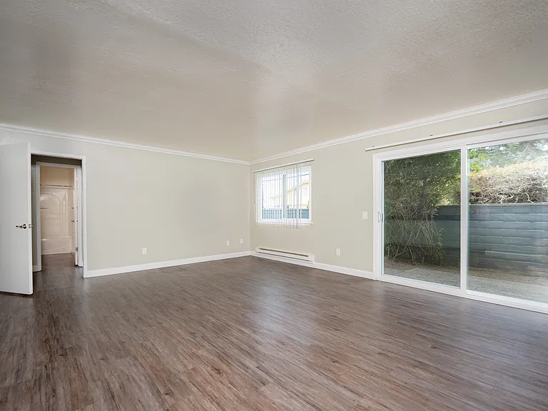 Casanova 740 #3 2BD living