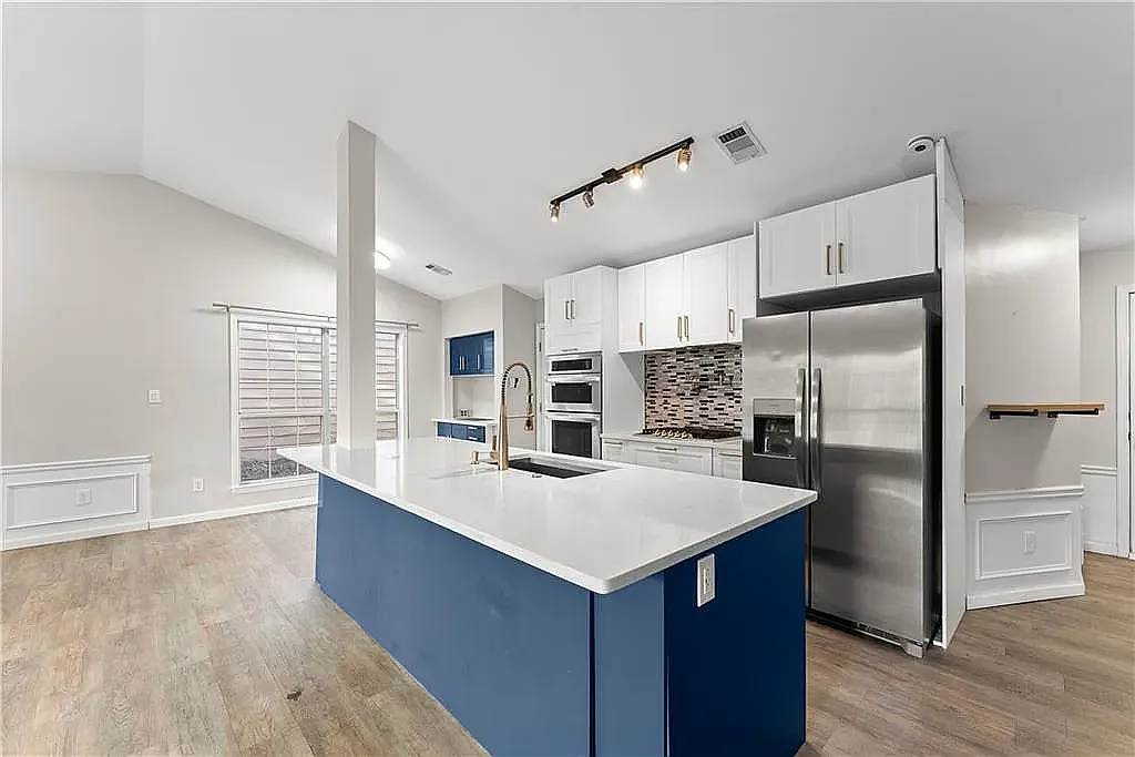 11850 Carriage Park Ln — Photo 4