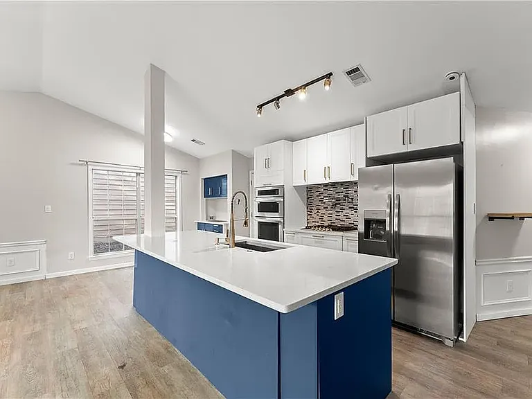 11850 Carriage Park Ln — Photo 4