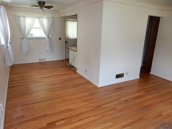 4th image of 8625 Dundalk Ct
