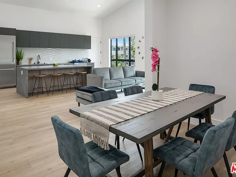 1236 N Spaulding Ave #2 — Photo 5