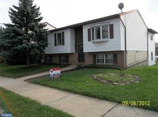 3334 Earl St, Reading, PA 19605