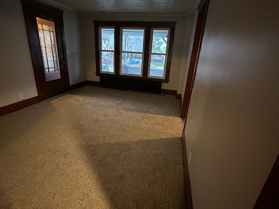 4th image of 1029 W 10th St #1