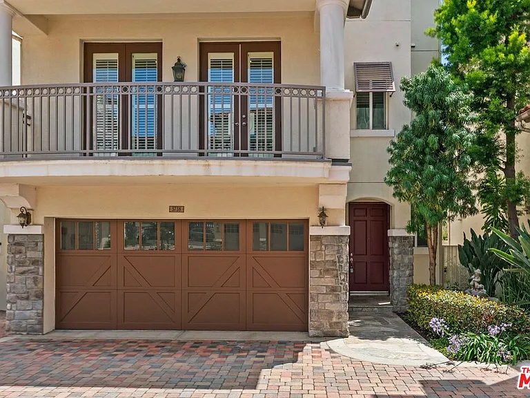 5738 Celedon Crk — Photo 2