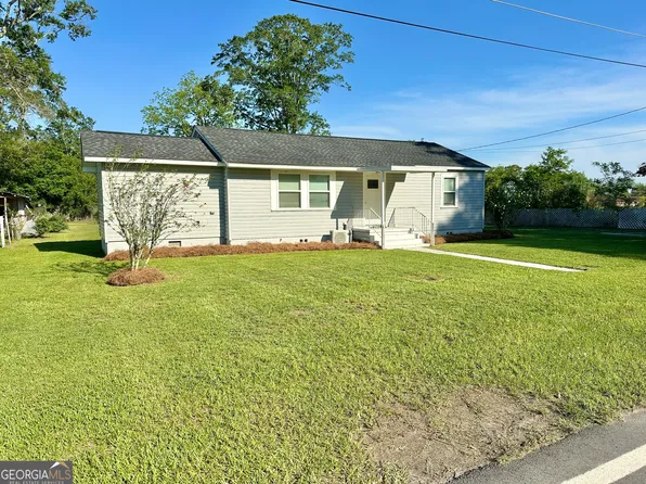 709 Virginia Ave, Glennville, GA 30427