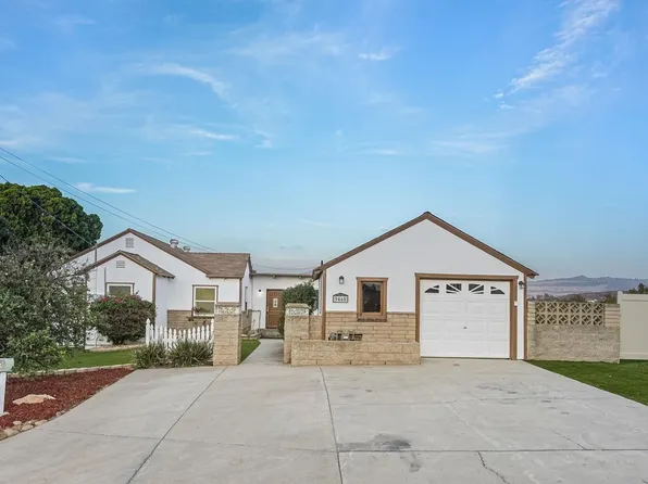 9465 Emerald Grove Ave, Lakeside, CA 92040