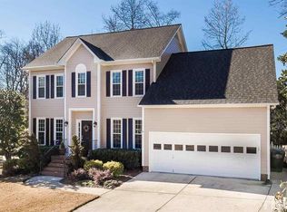 102 Ferncrest Ct, Cary, NC 27519