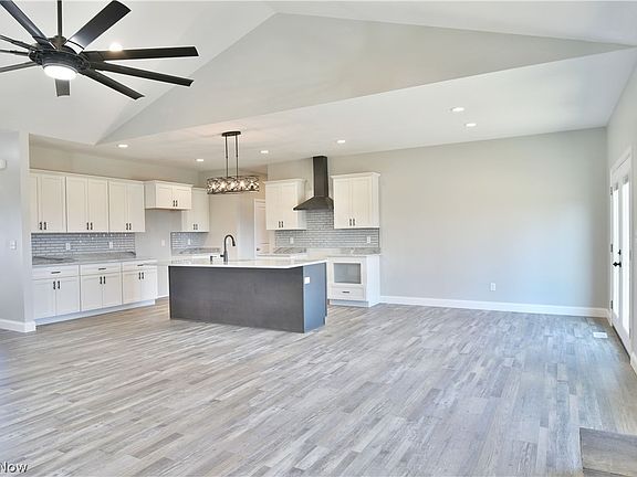 5th image of 2709 Virginia Dr NE
