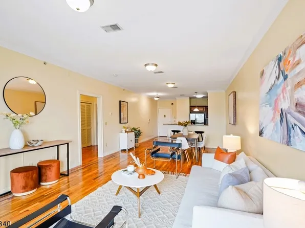 33-35 Freeman St #2B, Newark City, NJ 07105