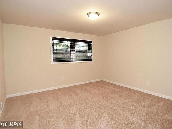 3rd image of 14319 Gaines Ave