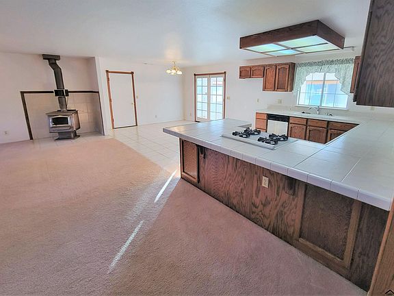 5th image of 6736 Dixieland Ln