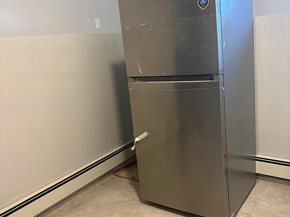 2nd image of 113 Robinson St #1B