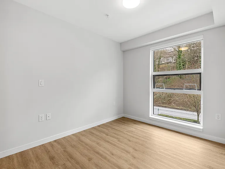 3435 Sawmill Cres — Photo 49