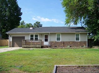7401 Ryan St, Fayetteville, NC 28314