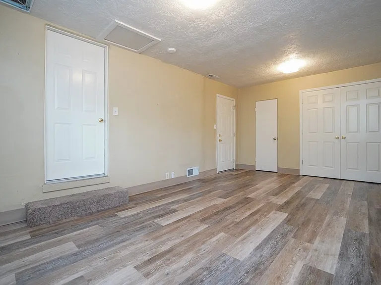 1517 S Chrisway Dr — Photo 26