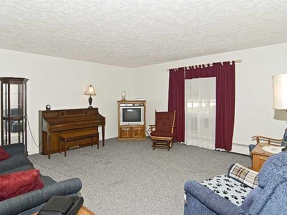 5th image of 403 Glendale Dr