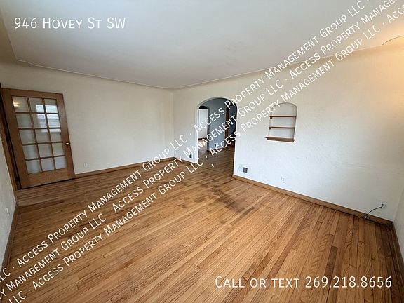 5th image of 946 Hovey St SW