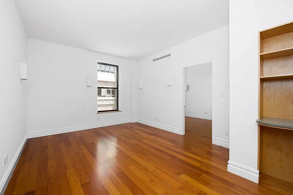 Rented by Keller Williams NYC | media 34