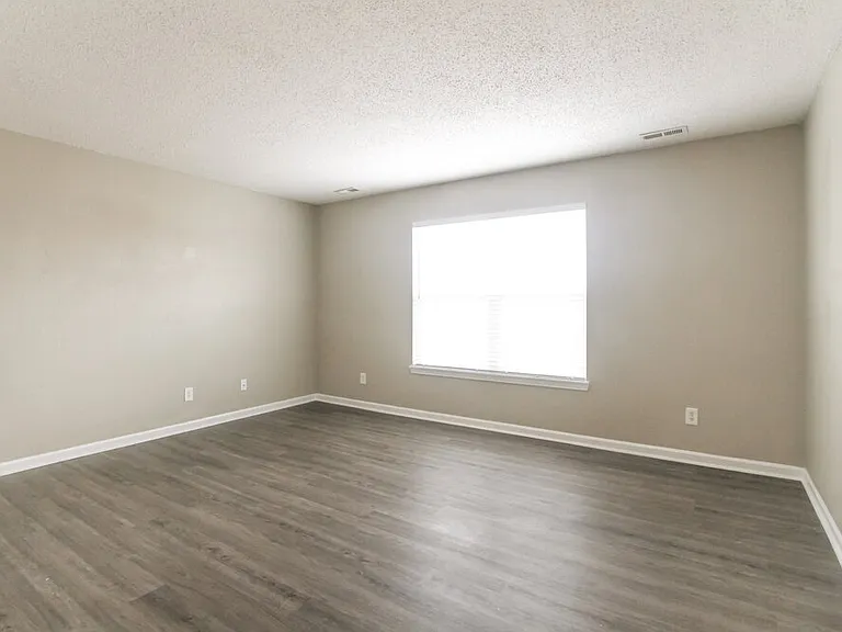 607 Sweet Creek Dr — Photo 12