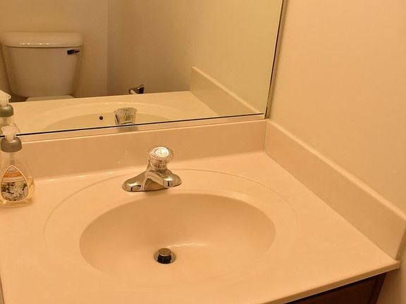 3rd image of 7316 Wytheville Cir