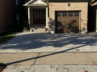 36 Foothill St, Whitby, ON L1R2V6