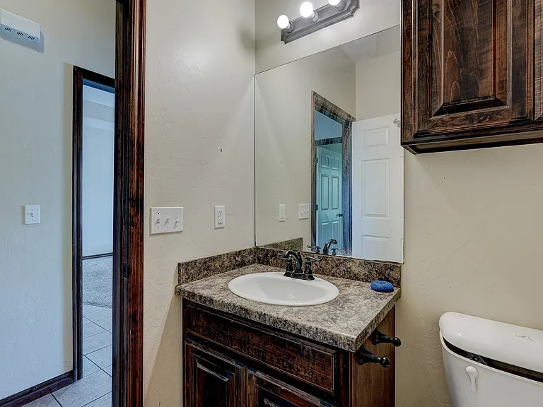2220 W Utah Ave — Photo 36