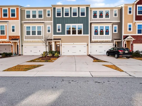 1118 Commack Dr, Durham, NC 27703