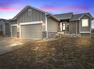 728 N Wakefield Ave, Valley Center, KS 67147