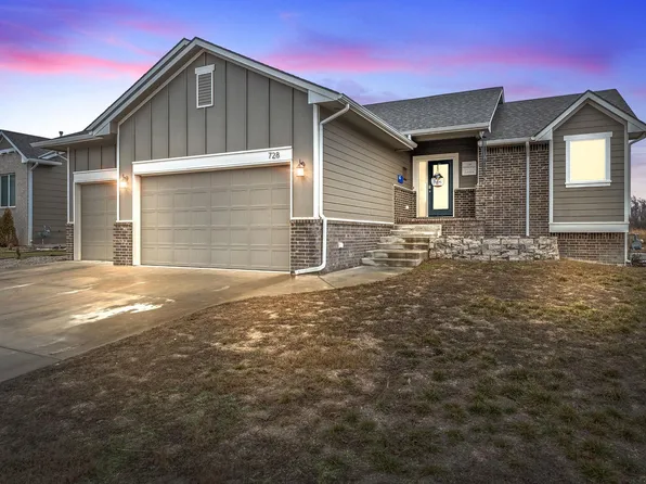 728 N Wakefield Ave, Valley Center, KS 67147
