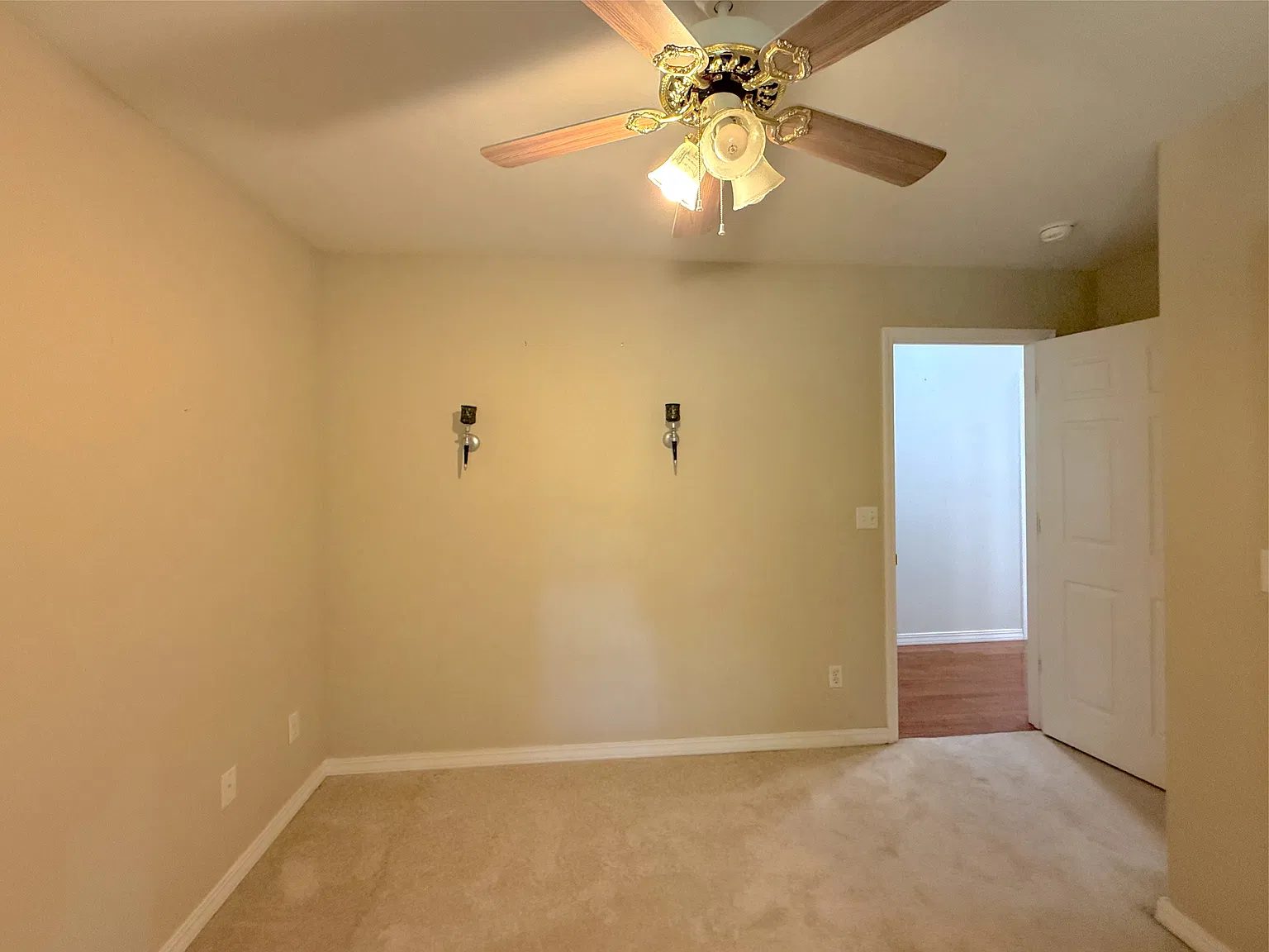 2 bed, 1520 sqft, $2,200 — Photo 3