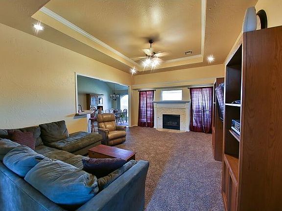 5th image of 1701 Fairmont Ln