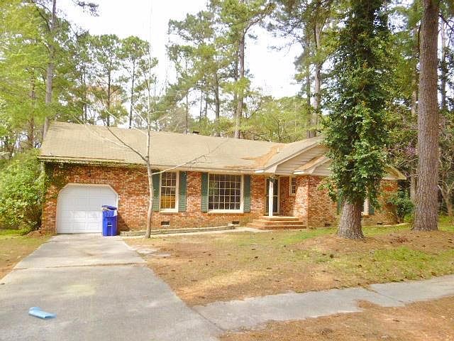 1st image of 217 Summercourt Dr