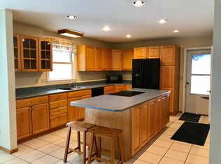 1802 Vine St, Midland, MI 48642