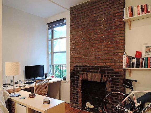 5th image of 304 W 10th St APT 2C