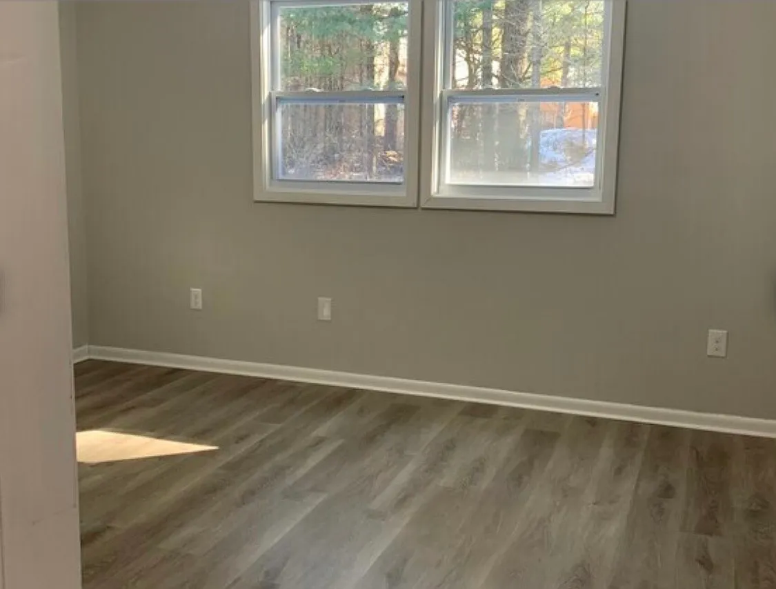 2 bed, 1000 sqft, $1,550 — Photo 3