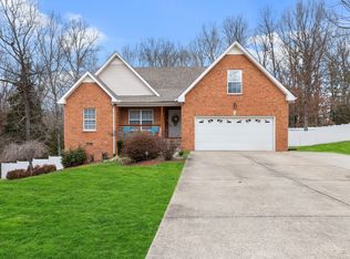 206A Eastwood Dr, Dickson, TN 37055