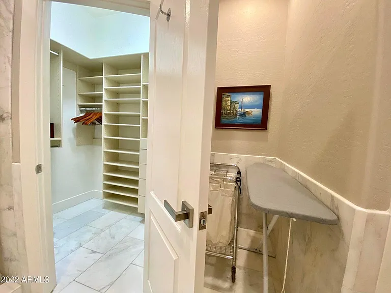 2042 W Periwinkle Way — Photo 20