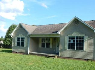 276 Marshall Town St, Parsons, TN 38363