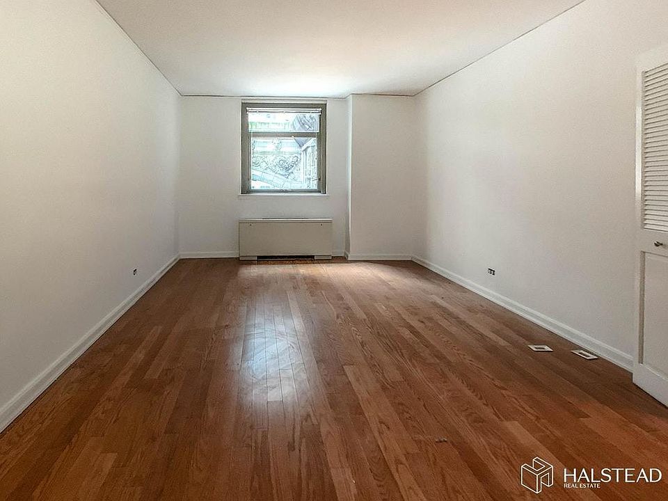 1st image of 4 Park Ave APT 20O