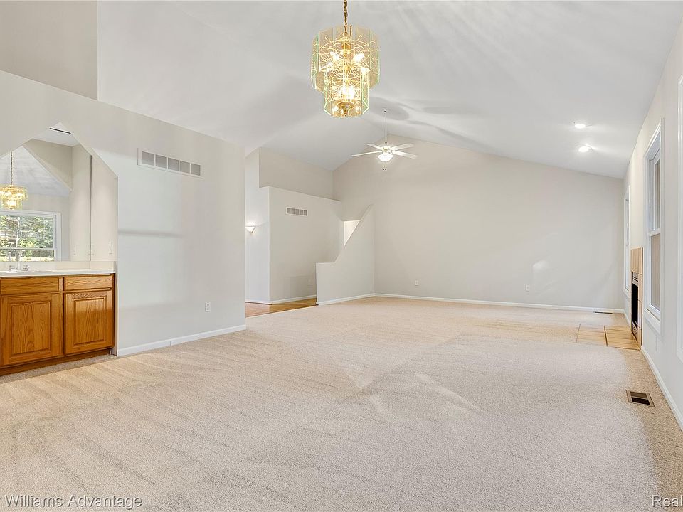 3741 Stoneridge Ct, photo 9