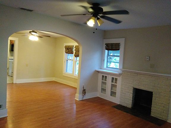 4th image of 1417 Woodward St