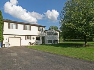 206 Thompson Rd, Rochester, NY 14623