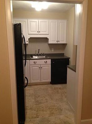 2nd image of 59 Highland Glen Dr APT 318