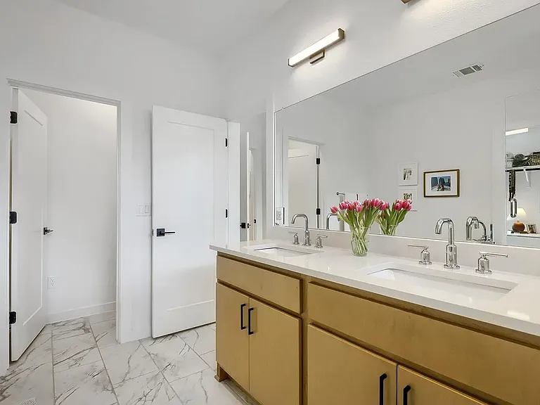 4804 Ribbecke Ave — Photo 13