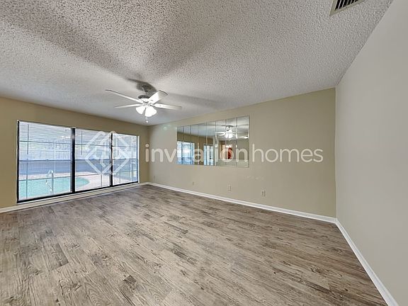 5th image of 4407 Akita Dr