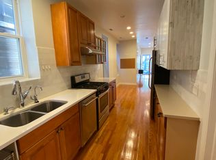3232 S Emerald Ave #1F, Chicago, IL 60616